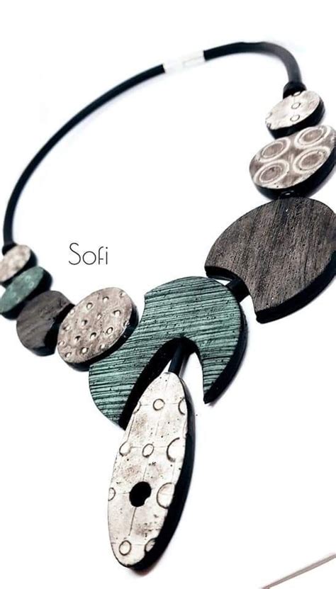 Épinglé par Sabina Pedriali sur Polymer Clay Bijoux fimo Collier