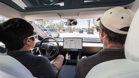 Tesla Autopilot Linked To Avoidable Crashes Feds Open New Investigation