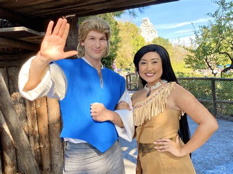 Disney World Pocahontas And John Smith