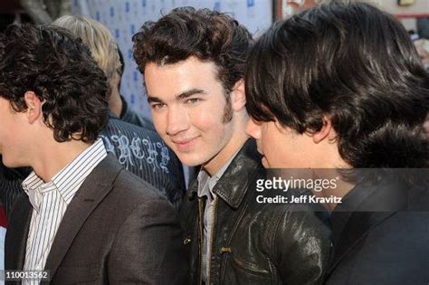 Nick Jonas Kevin Jonas And Joe Jonas Arrive At The City Of Hope