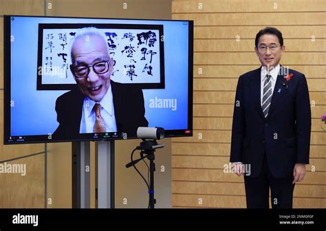 Japanese Prime Minister Fumio Kishida Celebrates Syukuro Manabe By