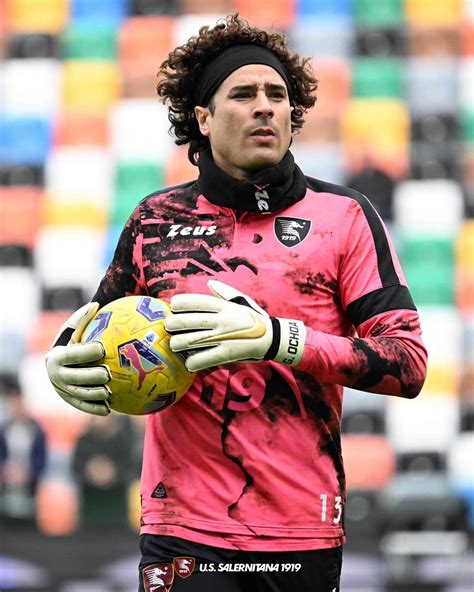 Guillermo Ochoa Jugar En Portugal Con El Avs Futebol Sad Proceso