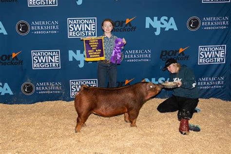 Th Overall Duroc Gilt Njsa Southeast Regional Crossroads Genetics