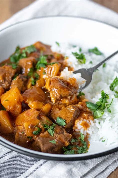 Instant Pot Massaman Curry With Beef The Hungry Bluebird