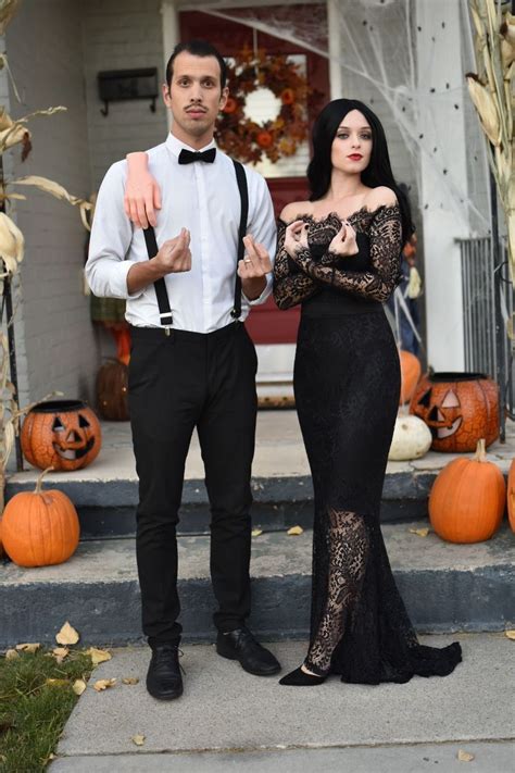 gomez and morticia addams couples halloween costume Last Minute ...