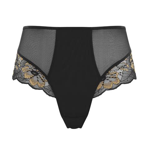 O set de lingerie digno de uma diva que vai ser a sua arma secreta nas próximas festas NiT