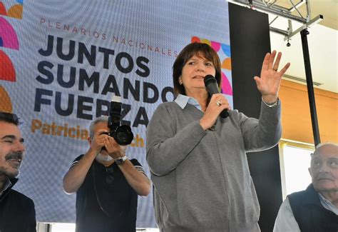 Bullrich Encabeza En Mar Del Plata Un Plenario De “los Que Acompañan La Fuerza Del Cambio