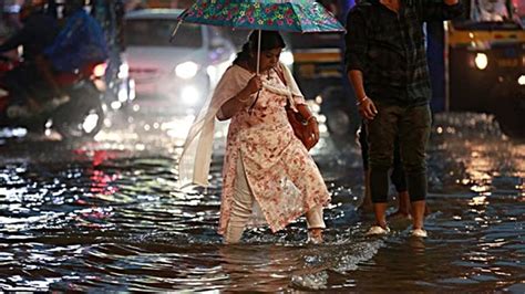 Imd Issues Orange Alert For Five Kerala Districts India News The