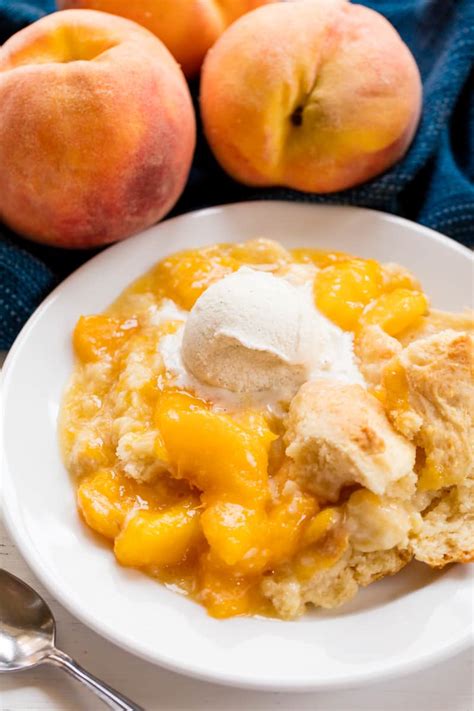 Old Fashioned Peach Cobbler