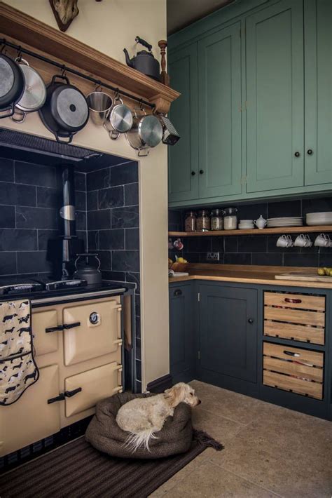 Cotswold Chapel Kitchen Homify Country Style Kitchen Solid Wood Green