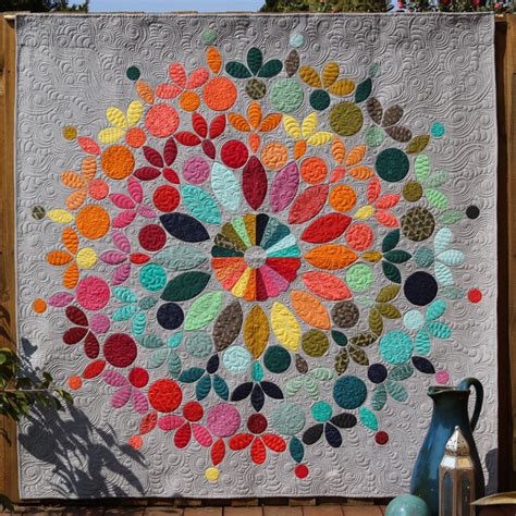 Modern Mandala Quilt & Templates | Sew Hot