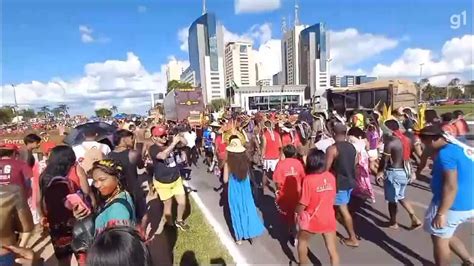 Vídeo Marcha dos povos indígenas em Brasília Distrito Federal G1