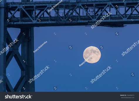 Full Harvest Moon Over Bay Bridge Stock Photo 216426313 Shutterstock