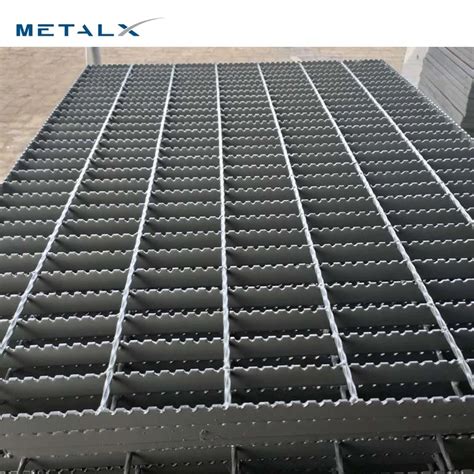 Heavy Duty Walkway Channel Grip Anti Slip Strut Perforated Metal Plank