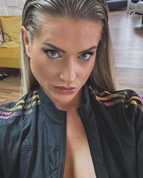 ⭐️Sarosiek Alisa⭐️ (@sarah.sultry) • Instagram photos and videos