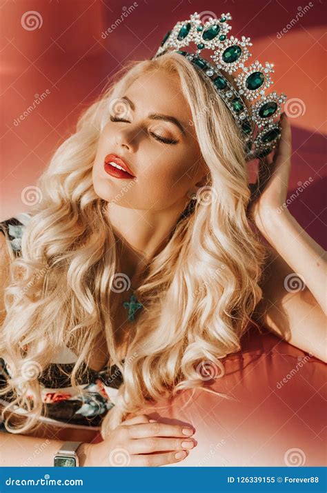 Portrait Of Beautiful Blonde Woman With Makeup Stock Image Image Of Lady Elegance 126339155