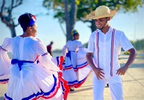 Ballet Folklórico ITSC representa al país en festival internacional