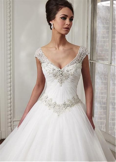 16999 Elegant Tulle And Organza V Neck Neckline Basque Waistline Ball