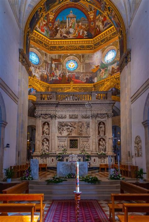 Loreto Italia 29 De Septiembre De 2021 Interior Del Santuario De