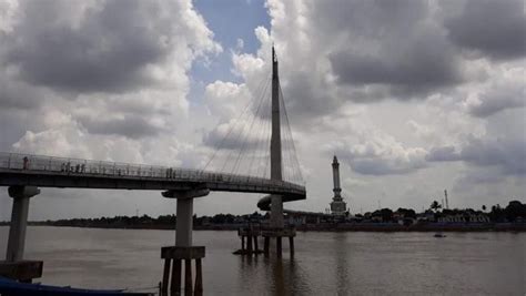 Jembatan Gentala Arasy Di Jambi Sejarah Daya Tarik Hingga Rute