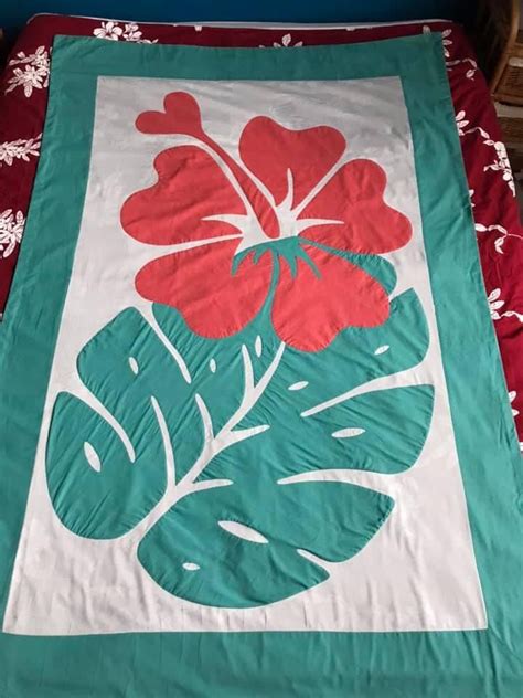 Hawaiian Quilt Monstera And Hibiscus Artofit