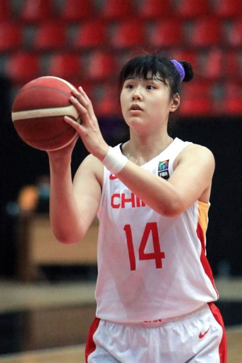 实现最初的梦想李月汝启程赴美征战WNBA 腾讯新闻