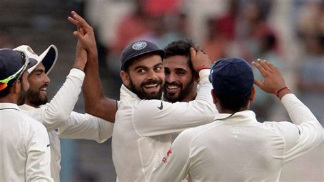 Ind Vs Nz Nd Test Indian Pacers Restrict New Zealand To Hosts