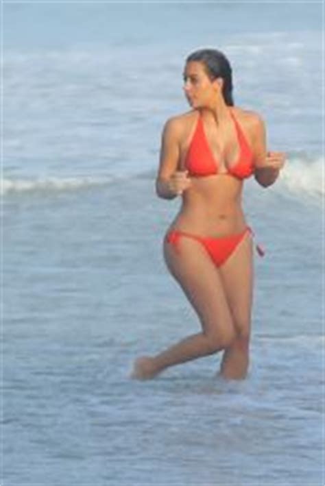 Kim Kardashian Bikini Candids On Vacation In Mexico August 2014