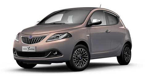 Lancia Ypsilon Alberta Ferretti L Abito Elegante Da Indossare Nel Traffico