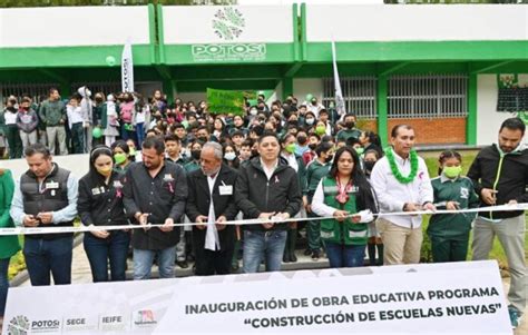 Entrega Ricardo Gallardo Nuevas Aulas Rehabilitadas En La Secundaria