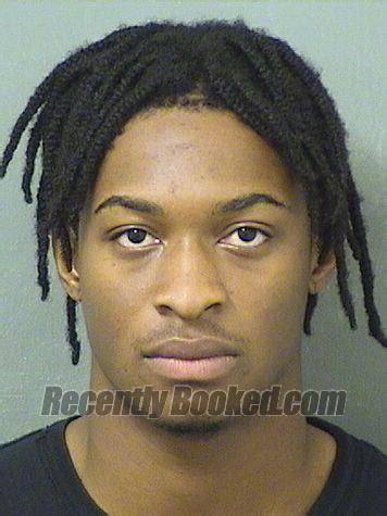 Recent Booking Mugshot For TYRONE ANDREW J DAVIS In Palm Beach County