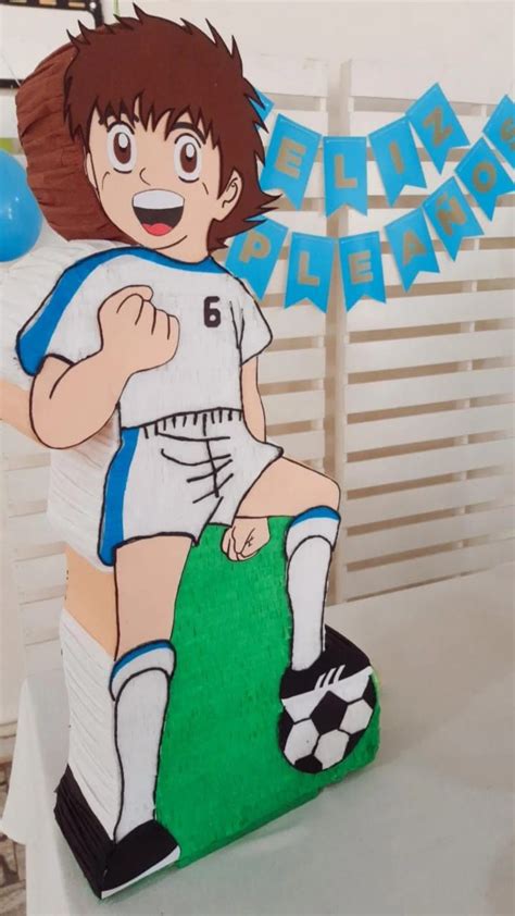 piñata capitan tsubasa Cumpleaños temático de fútbol Decoración de