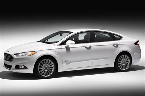 2016 Ford Fusion Energi Review And Ratings Edmunds