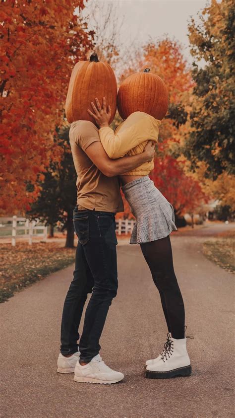 Cute Fall Photoshoot Ideas Couples Artofit