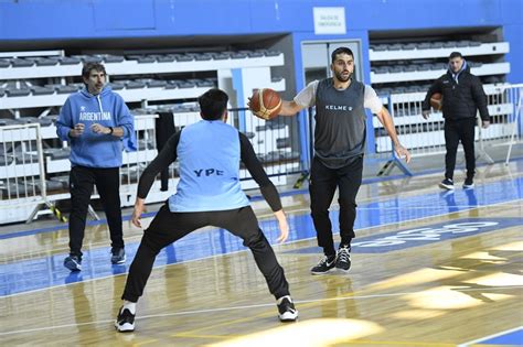 Ventana Fiba Néstor García Definió Los 12 Jugadores Para Viajar A Canadá Radio Gol