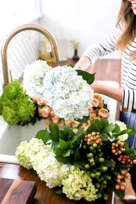 How To Arrange Flowers Like A Pro Charmingly Styled