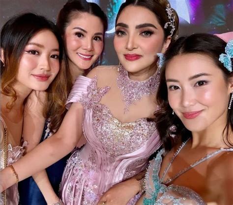 Potret Cantik Natasha Wilona Saat Hadiri Pesta Ultah Ashanty