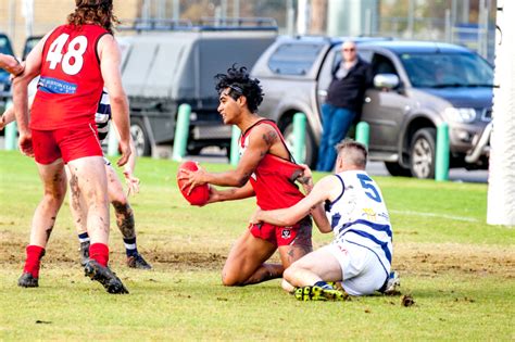 Robinvale Euston Fc Photos