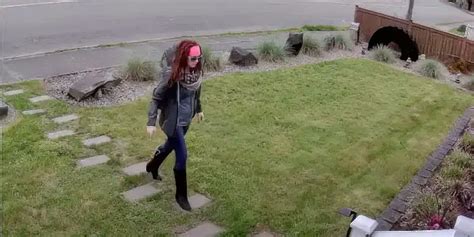 Homeowner Rigs Revenge On Porch Pirates Who Attempt To Steal Package