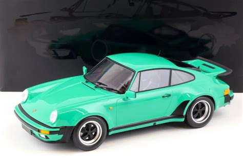 【楽天市場】ミニチャンプス 112 ポルシェ 911 930 ターボ クーペ 1977 ミント グリーン Minichamps 112