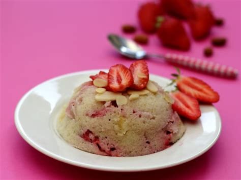 Bowl Cake Aux Fraises Amandes Et Chocolat Blanc Recette Par Amandine