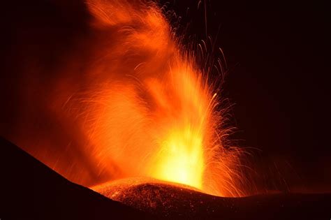 La Erupción De Etna En Imágenes