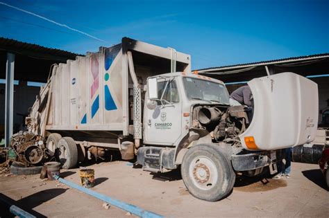 Trabaja Municipio En Descomposturas De Camiones De La Basura Se