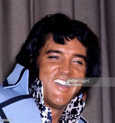 Archive Entertainment On Wire Image Elvis Presley Photos And Premium