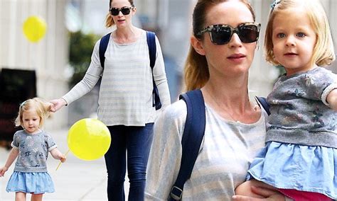 Emily Blunt Keeps It Casual As She Takes Daughter Hazel For A Haircut In La Daily Mail Online