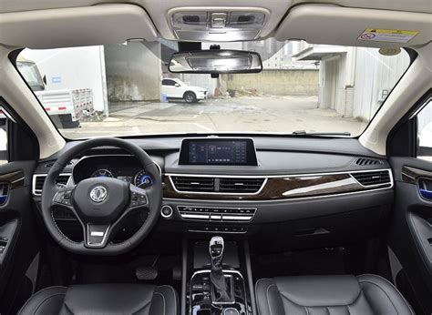 Dongfeng Fengguang 580 - Interior photos of.