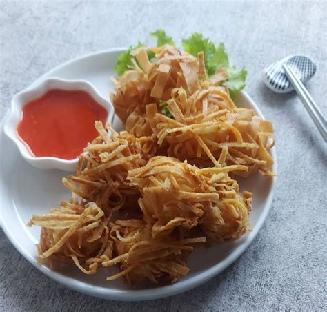 5 Kreasi Dimsum Goreng Renyah Bikin Gak Berhenti Ngunyah