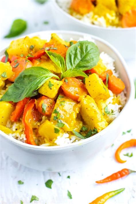 Thai Yellow Chicken Curry With Homemade Paste Evolving Table Recipe