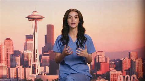 First Look At Adelaide Kane In Greys Anatomy Plays Trainee Doctor Daily Mail Online