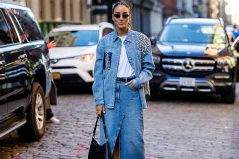 Comment Porter Une Jupe Longue En Jean Conseils De Mode Pour Un Look